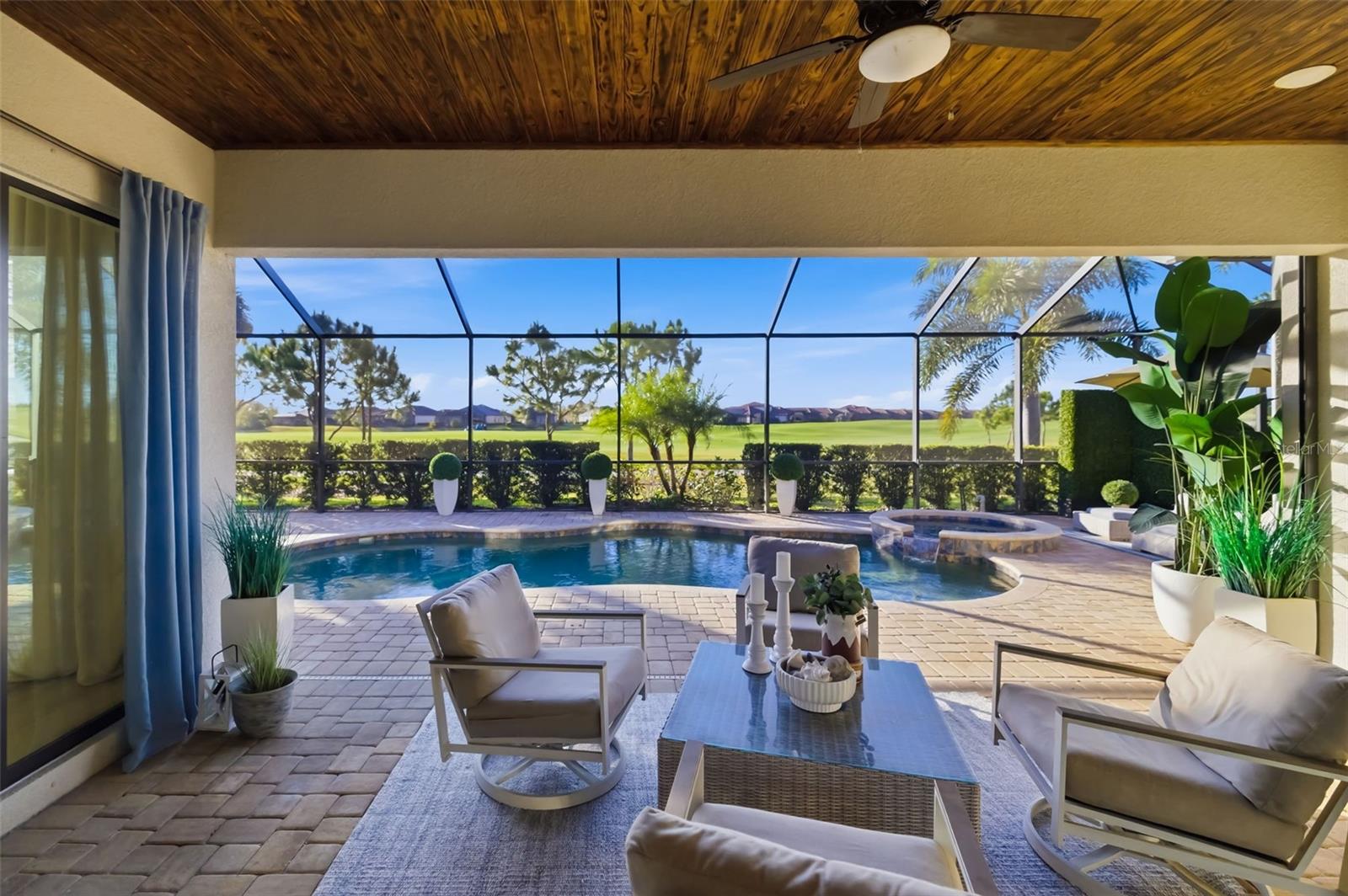 LAKEWOOD NATIONAL GOLF CULB PH II - Residential