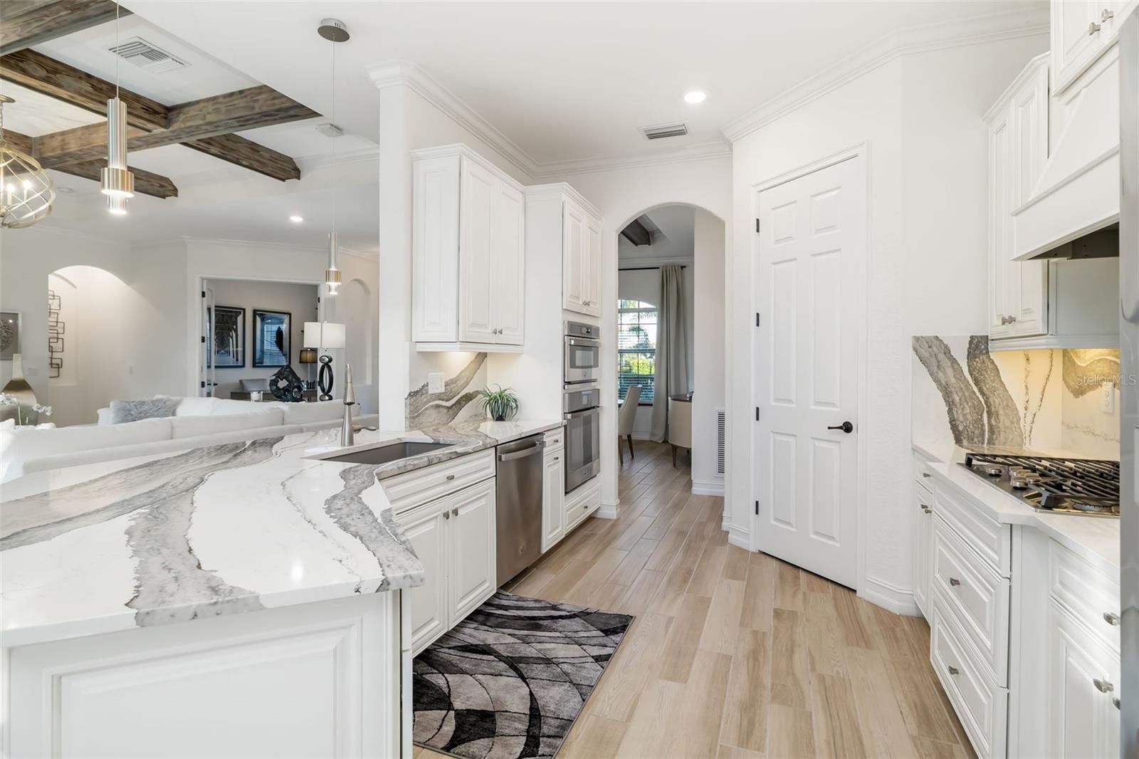 LAKEWOOD NATIONAL GOLF CULB PH II - Residential