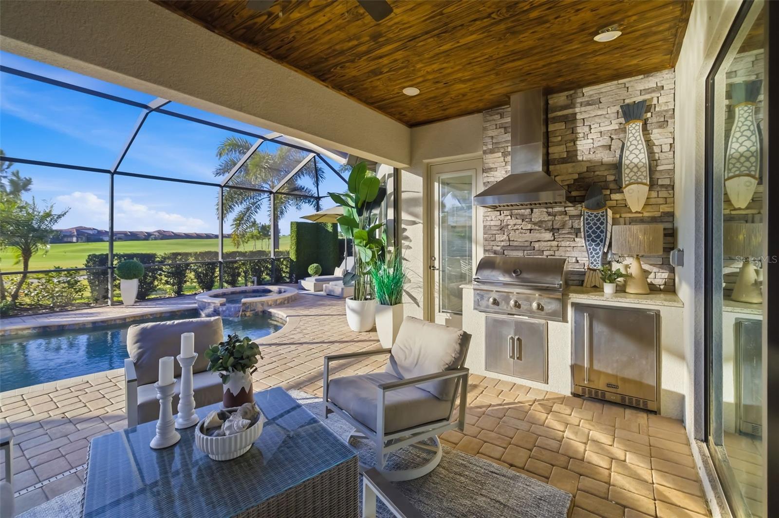 LAKEWOOD NATIONAL GOLF CULB PH II - Residential