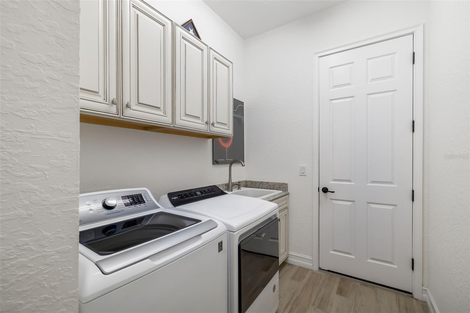 LAKEWOOD NATIONAL GOLF CULB PH II - Residential