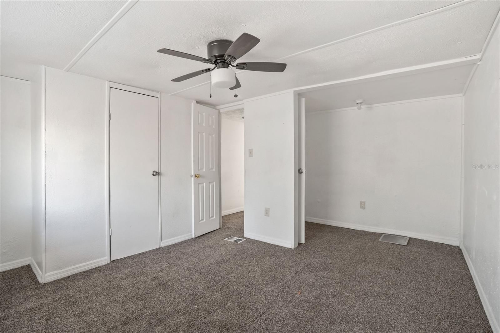 MOON LAKE ESTATES - Residential