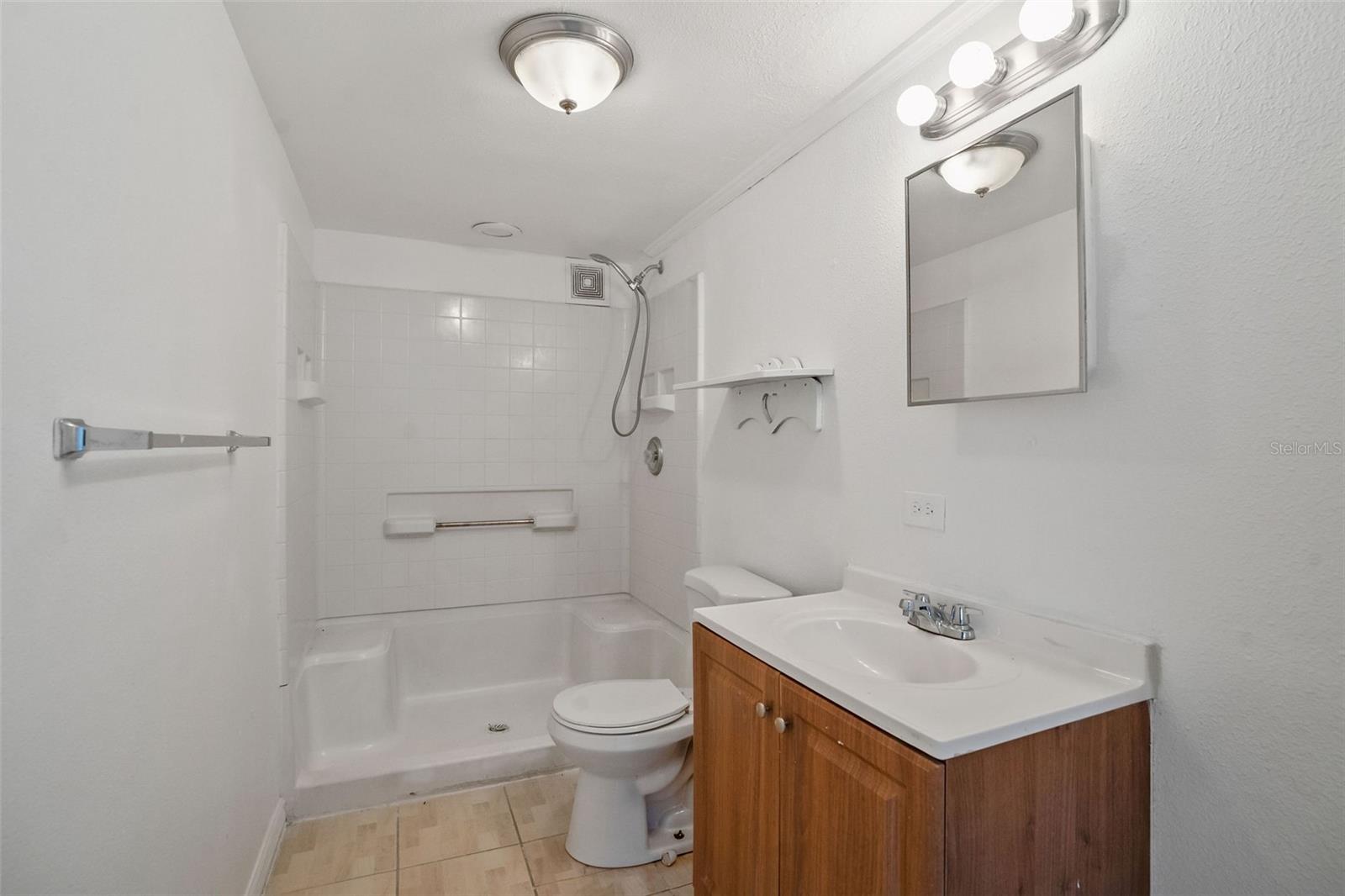 MOON LAKE ESTATES - Residential