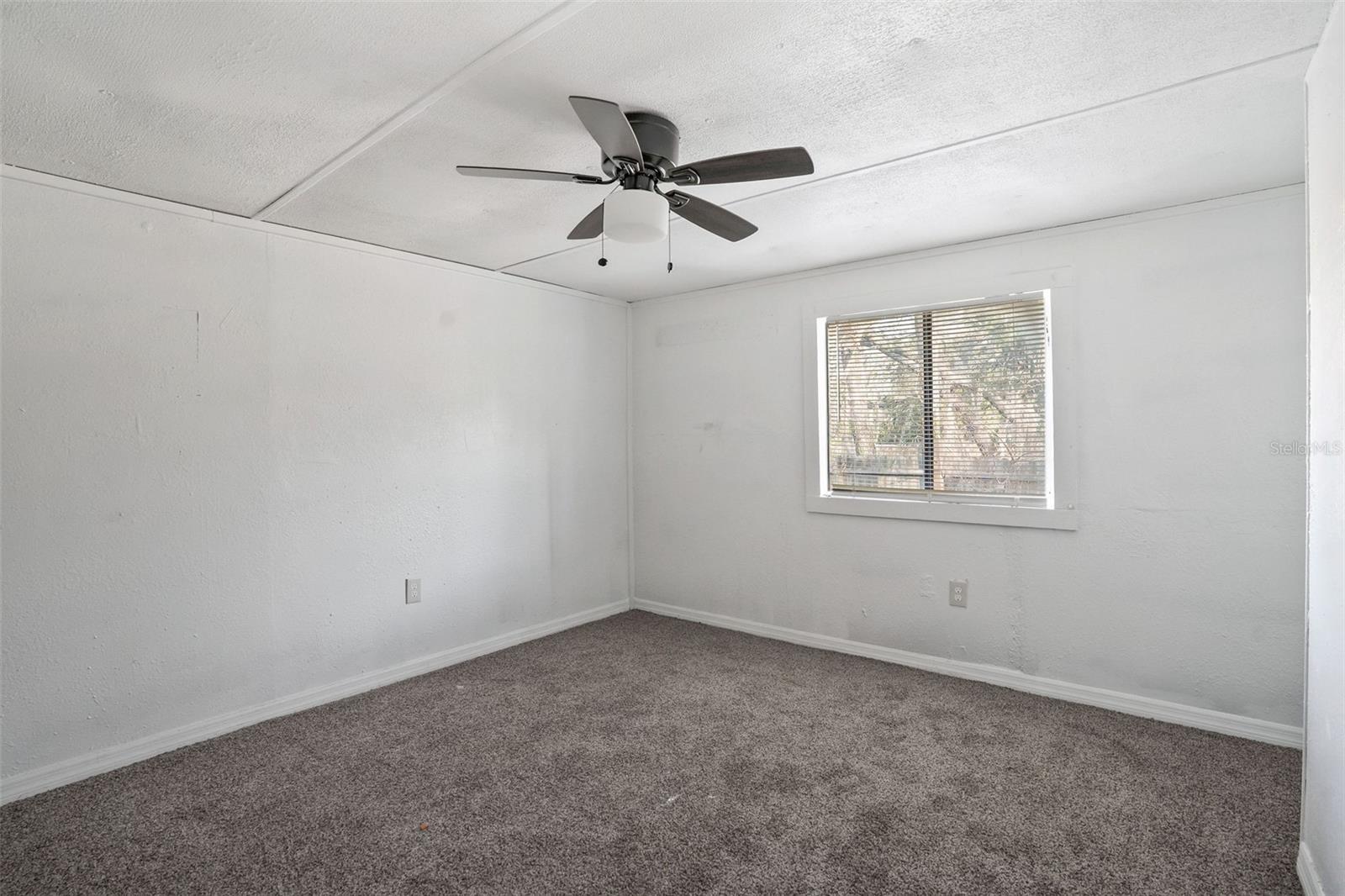 MOON LAKE ESTATES - Residential