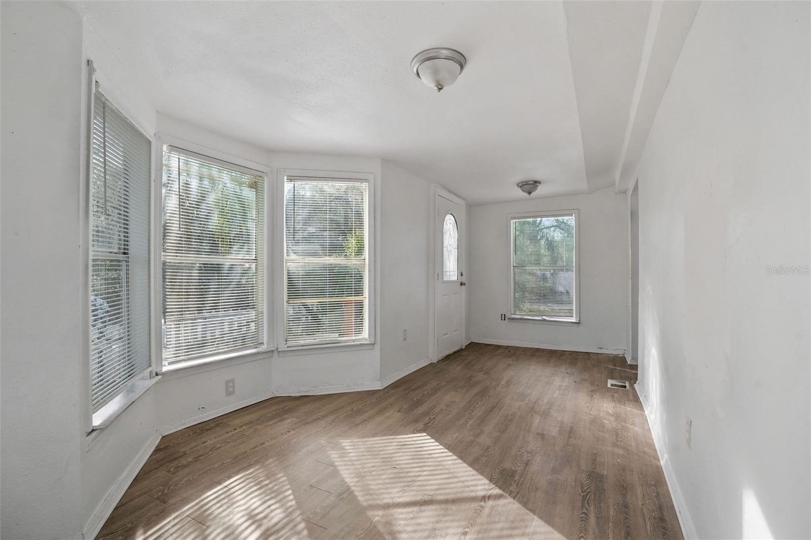 MOON LAKE ESTATES - Residential