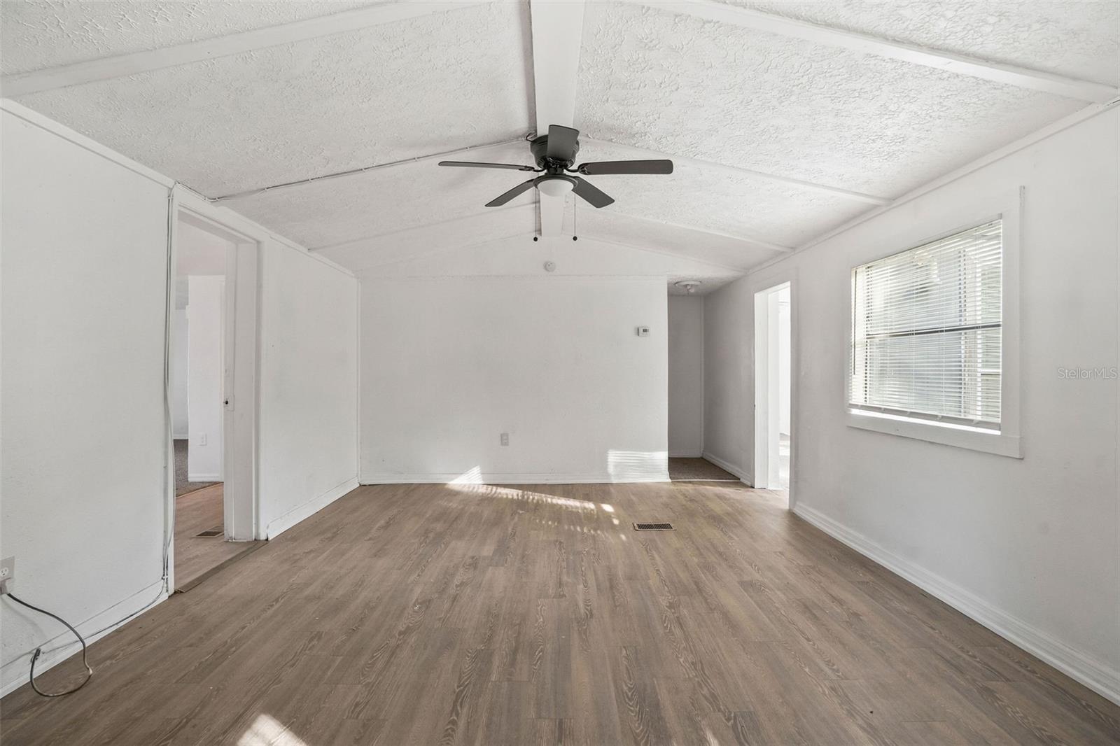 MOON LAKE ESTATES - Residential