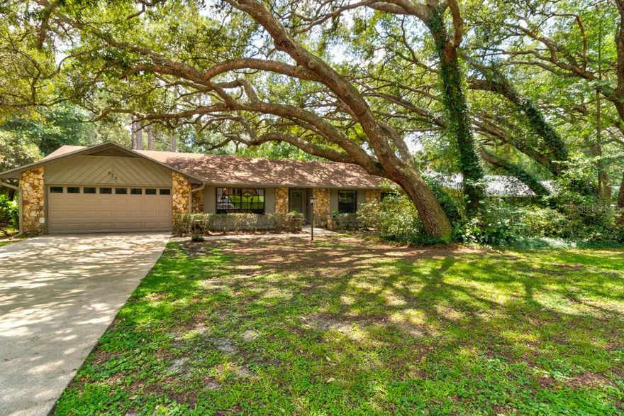 Open House Saturday July 31st from 11am-2pm.
Highly desirable 3 bedroom 2 bath Long Leaf Plantation Pool Home is ready for new owners. Well maintained home on a mature treed corner lot. The AC was replaced in 2016, the garage door was replaced in 2008, as well as a new roof in 2011.  There is no carpet, tile in the kitchen and bathrooms and laminate in the other rooms.
Convenient location close to schools, shopping and the award winning Main Street Deland which offers several restaurants, quaint shops and Stetson University. This home is close to the highway with easy access to Orlando or the beaches.All information and measurements are intended to be accurate but is not guaranteed. ;Water: City