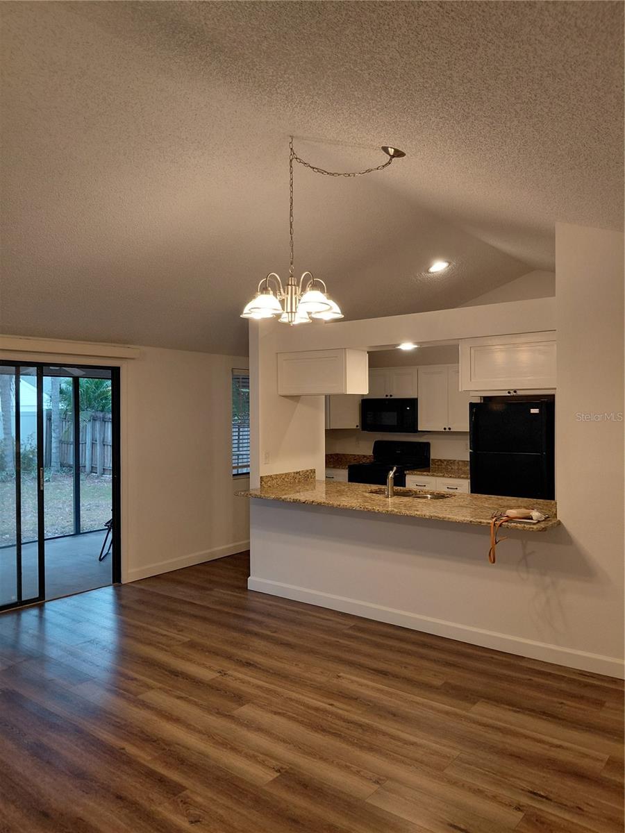 CINNAMON HILL - Residential