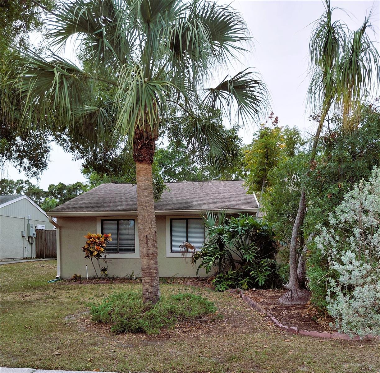 CINNAMON HILL - Residential