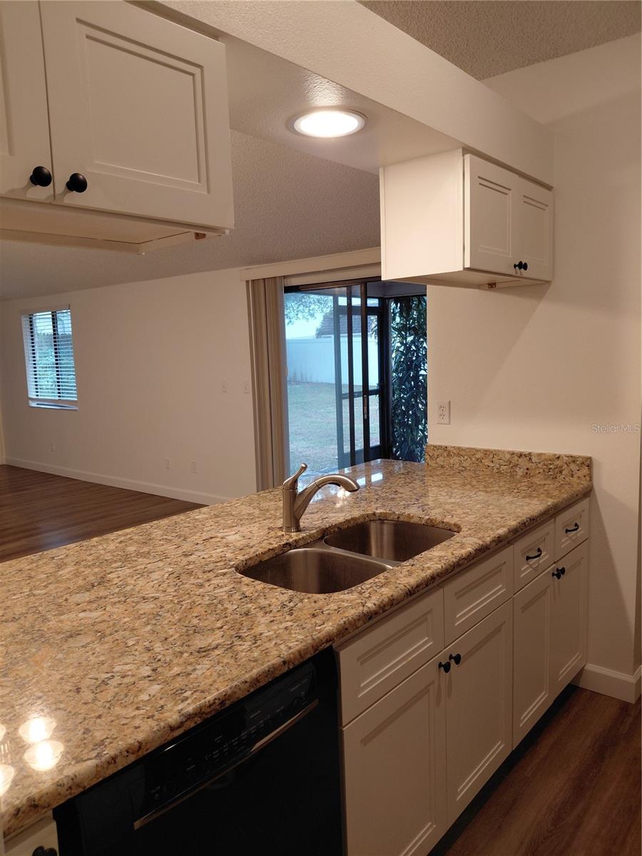 CINNAMON HILL - Residential