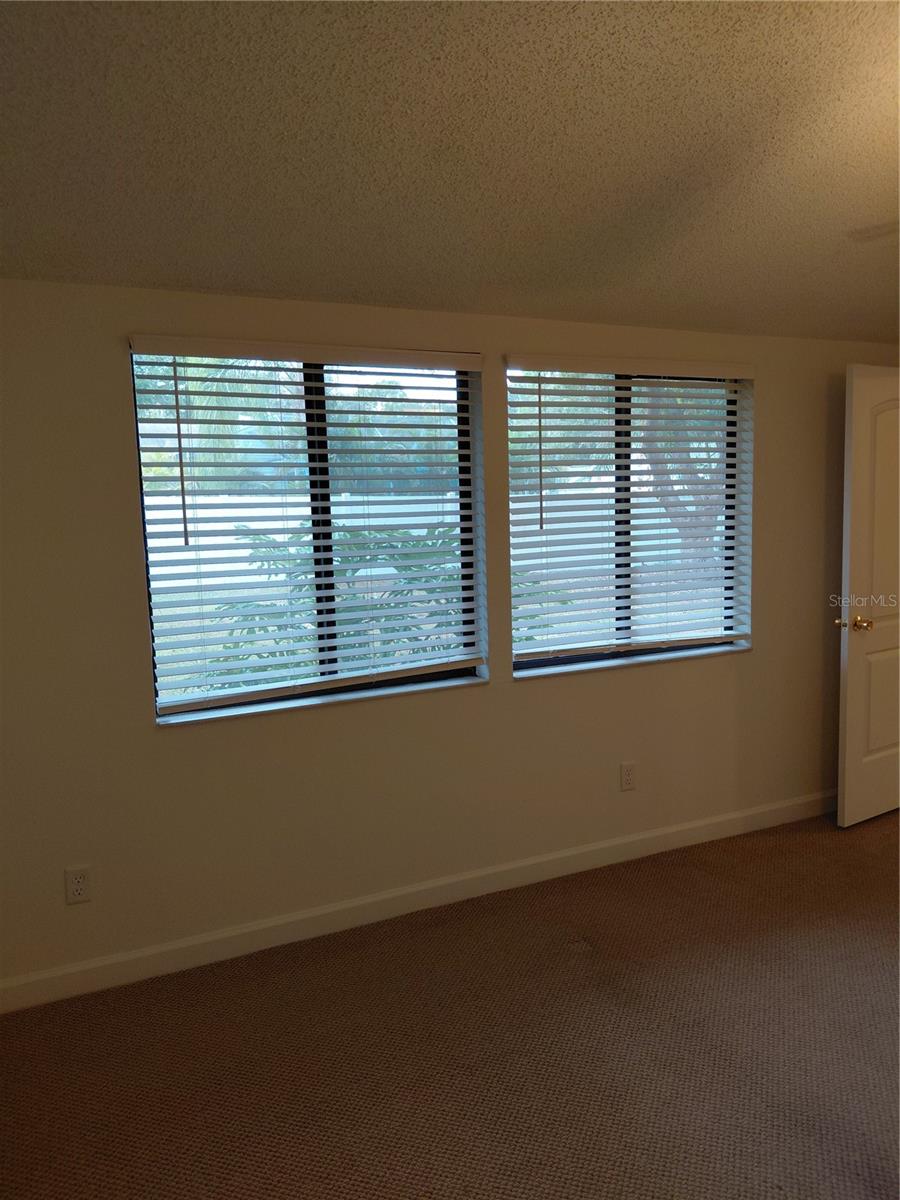 CINNAMON HILL - Residential