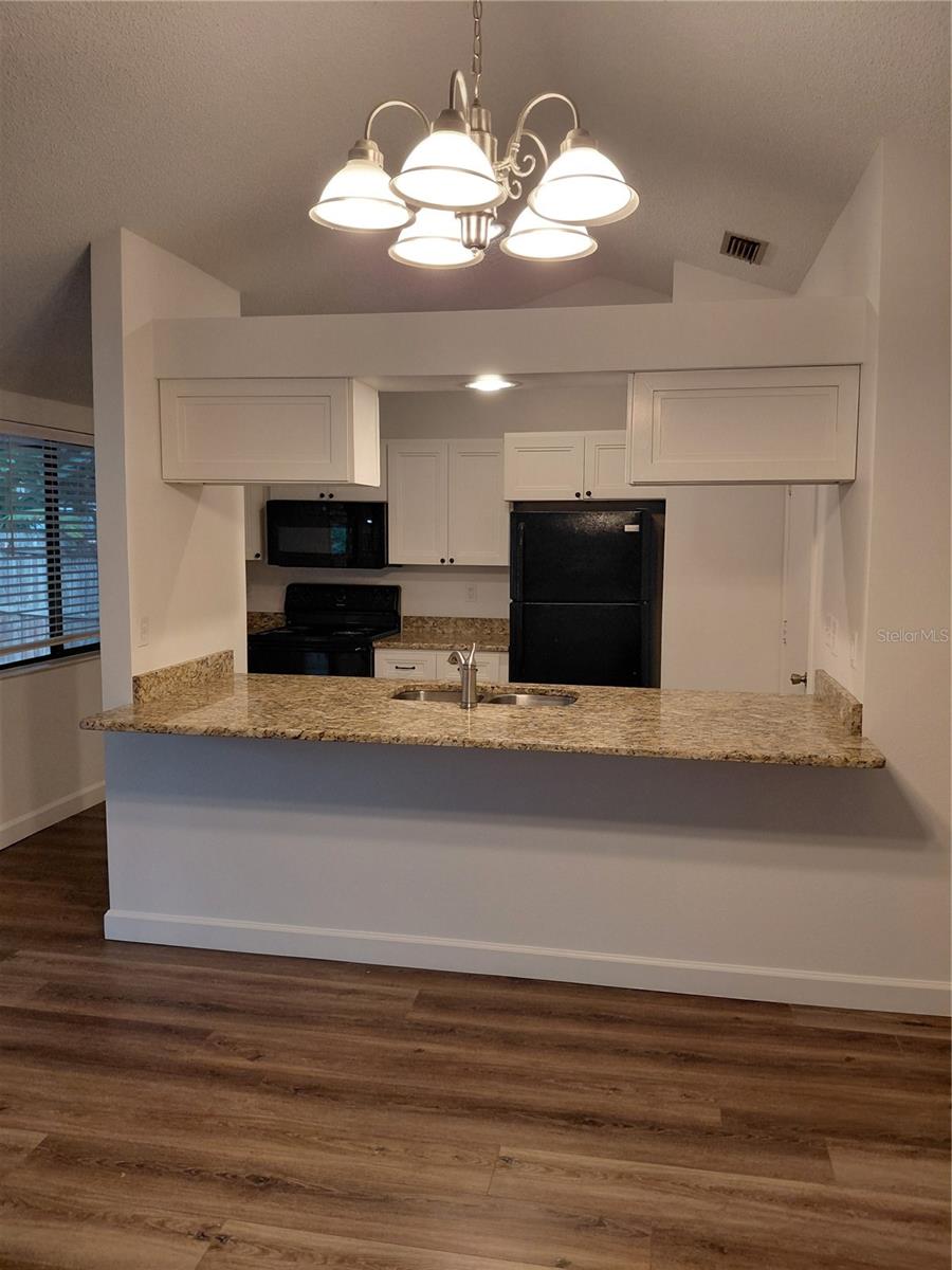 CINNAMON HILL - Residential