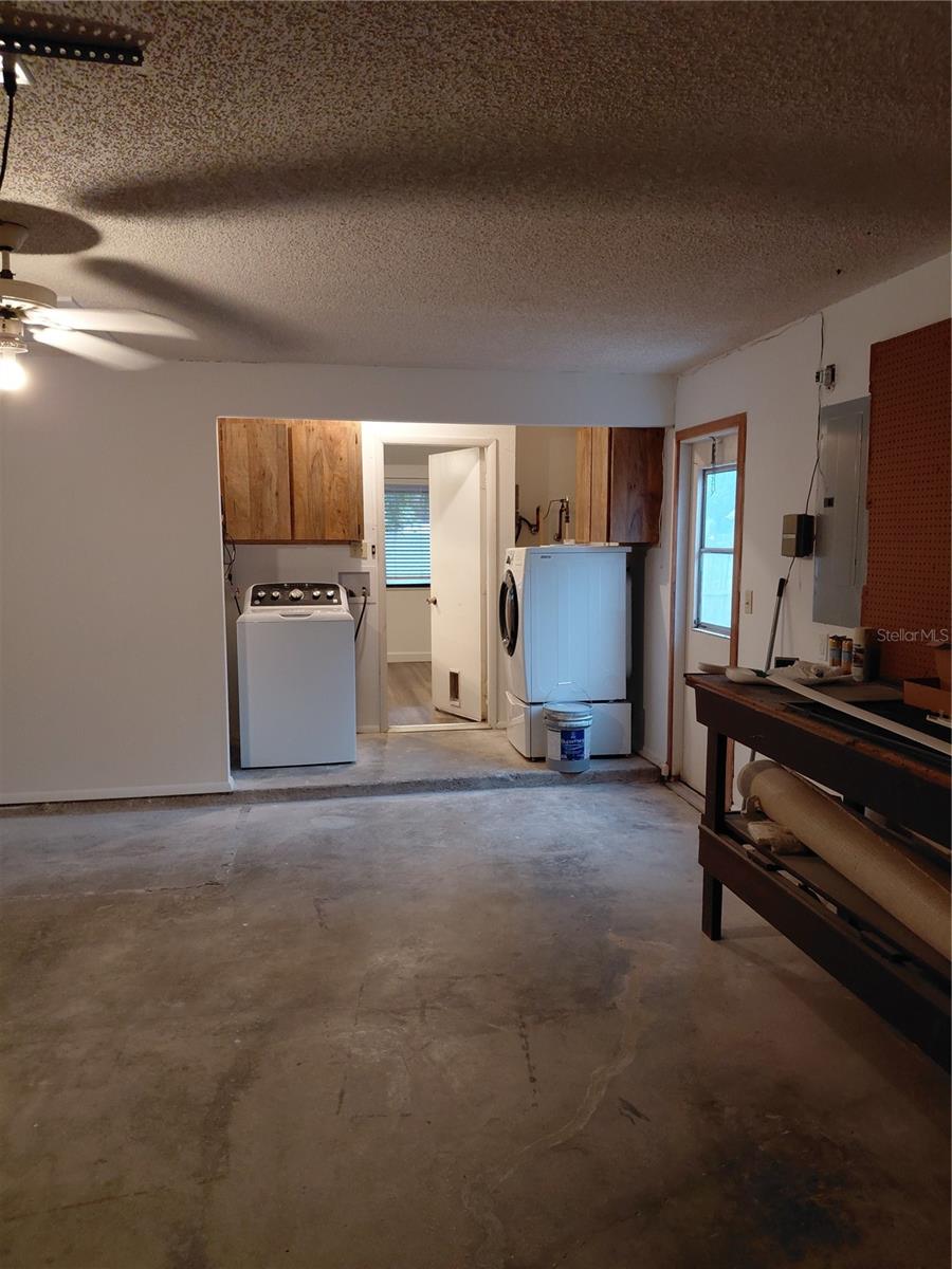 CINNAMON HILL - Residential