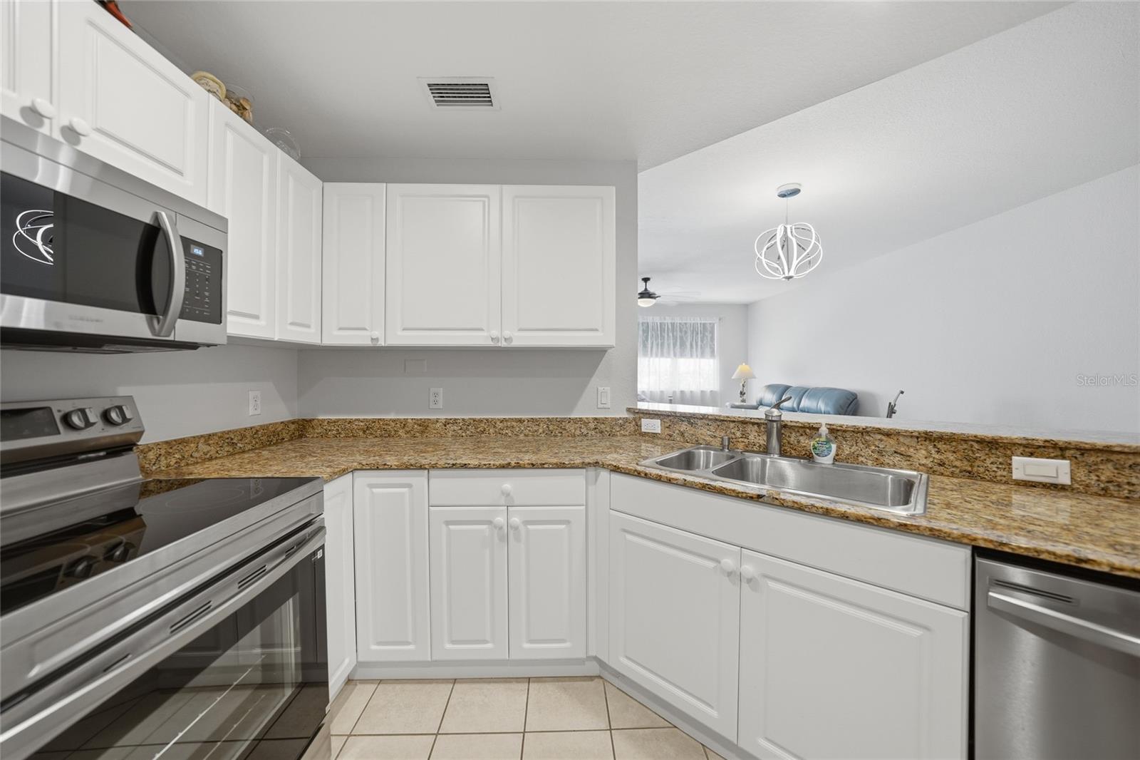 FOUNTAIN COURT PH 01 - Residential