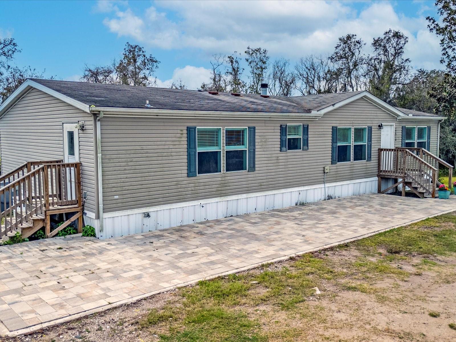 ARMITAGE TR - Commercial Sale