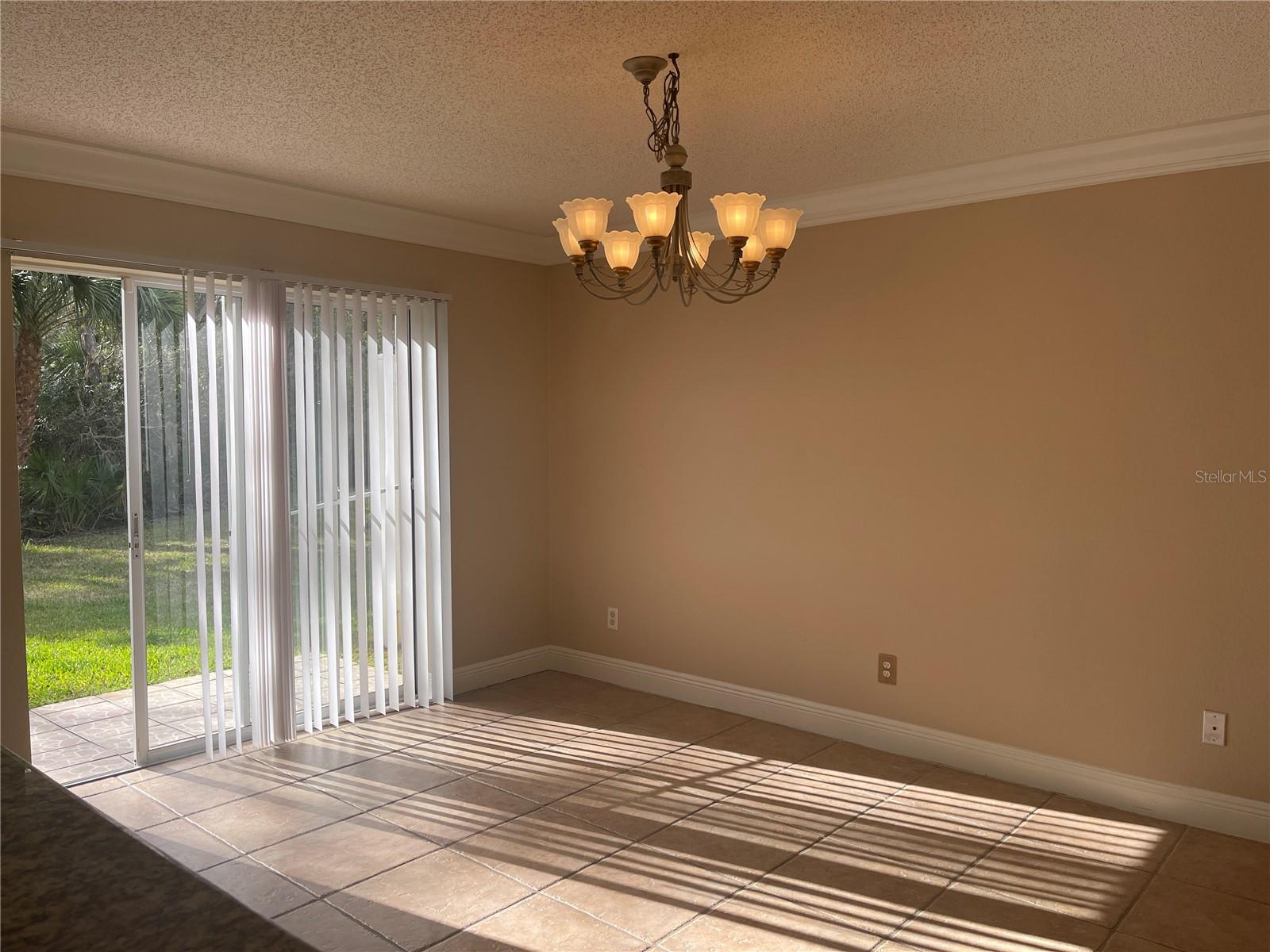 EDGEWATER AT GRAND OAKS PH 01 - Residential Lease