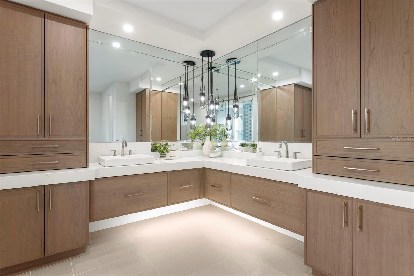 SUNSET PARK - Residential