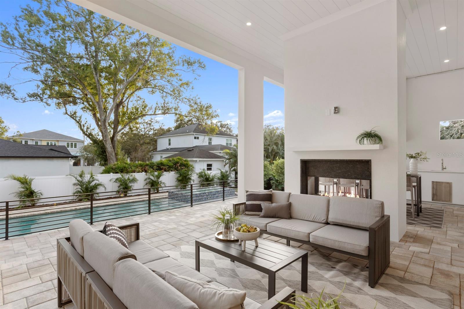 SUNSET PARK - Residential