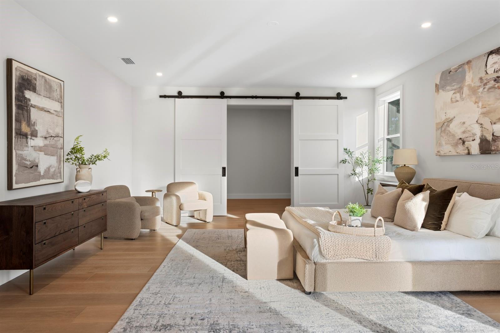 SUNSET PARK - Residential