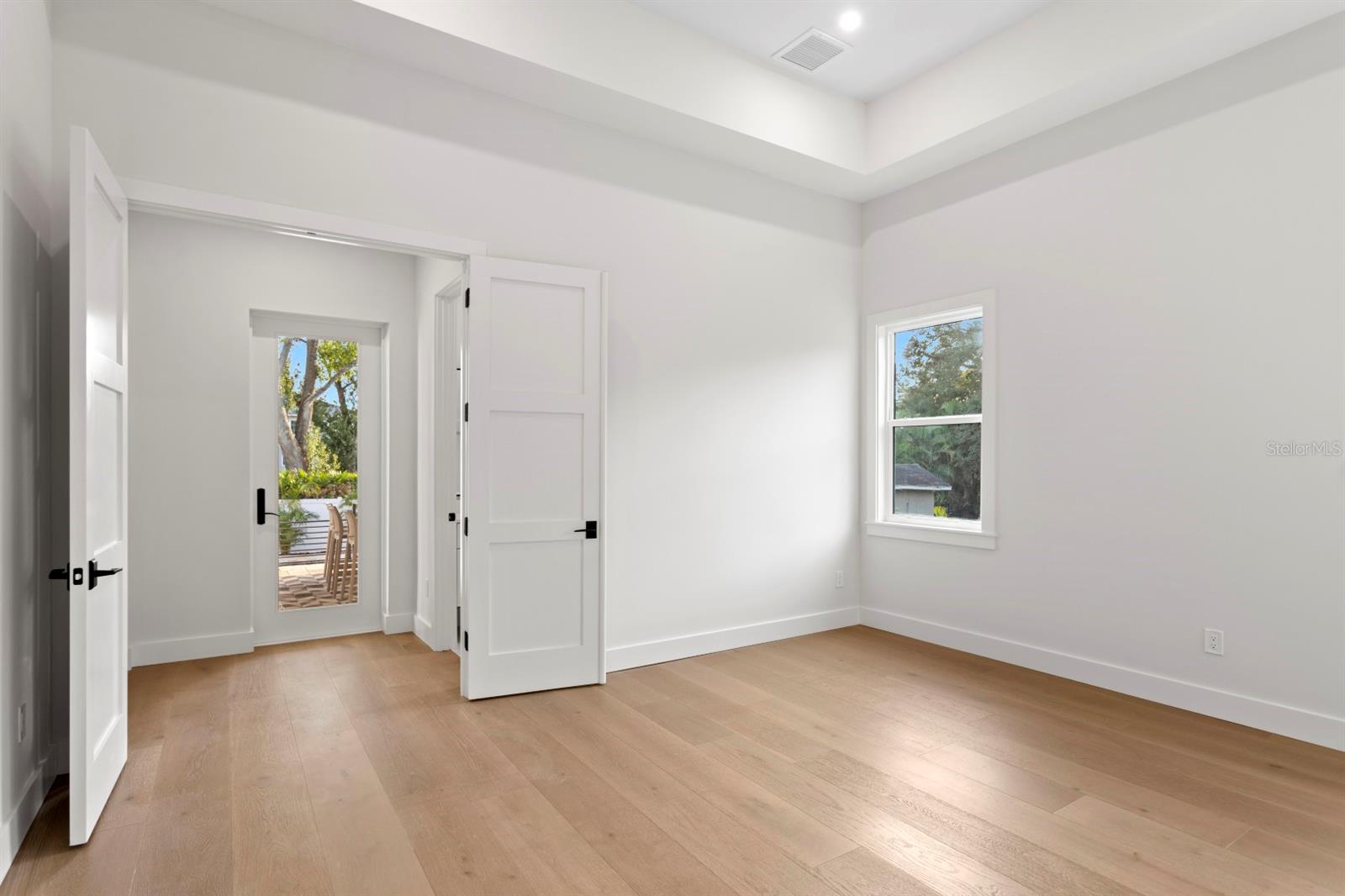 SUNSET PARK - Residential