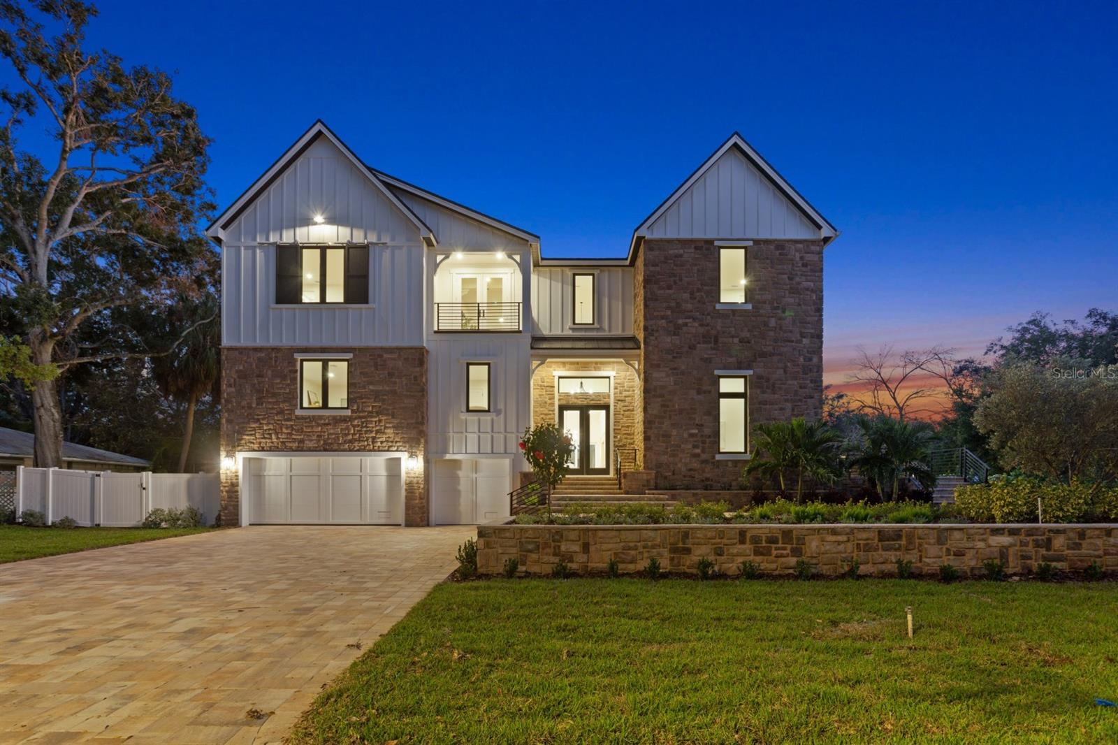 SUNSET PARK - Residential