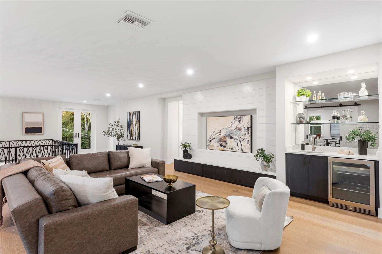 SUNSET PARK - Residential