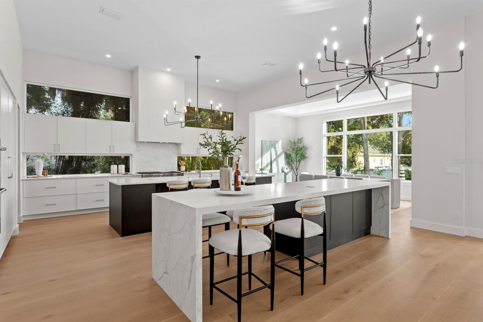 SUNSET PARK - Residential