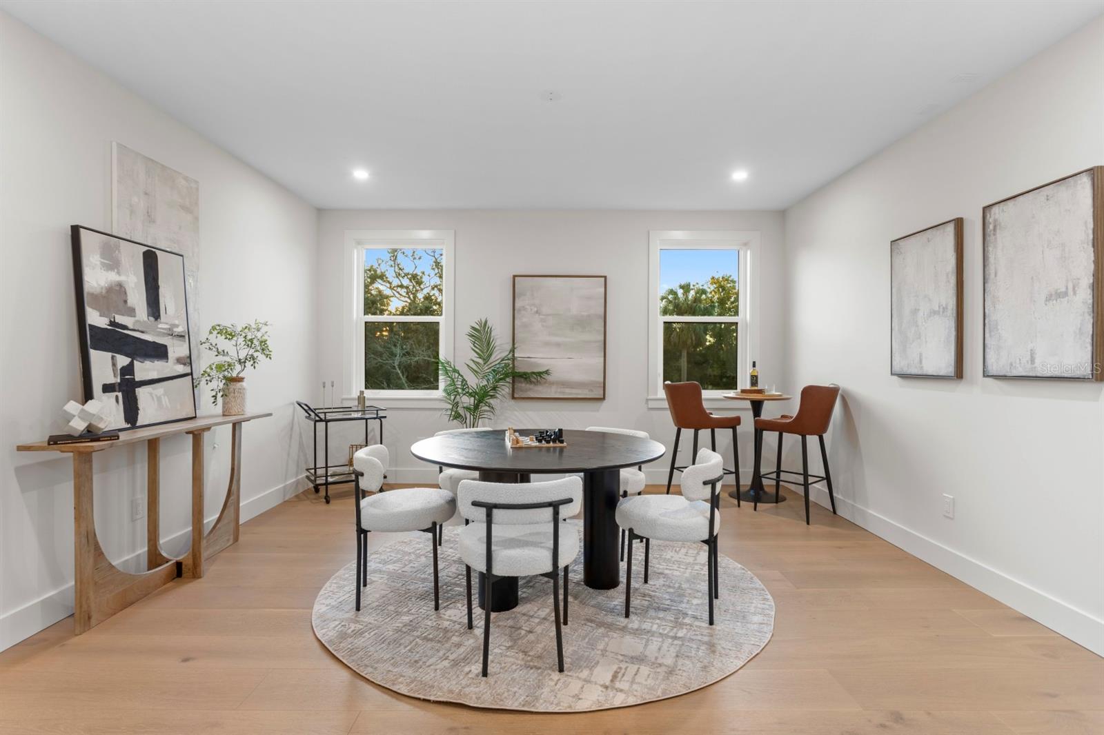 SUNSET PARK - Residential