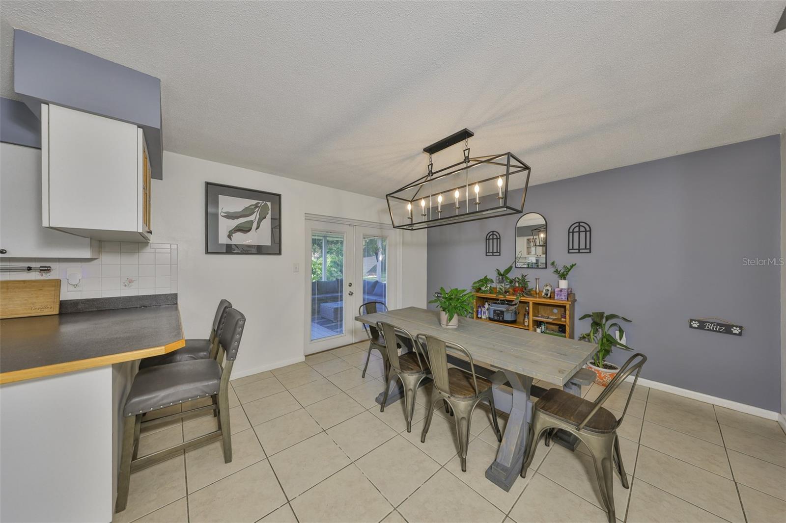 MEADOW OAKS - Residential