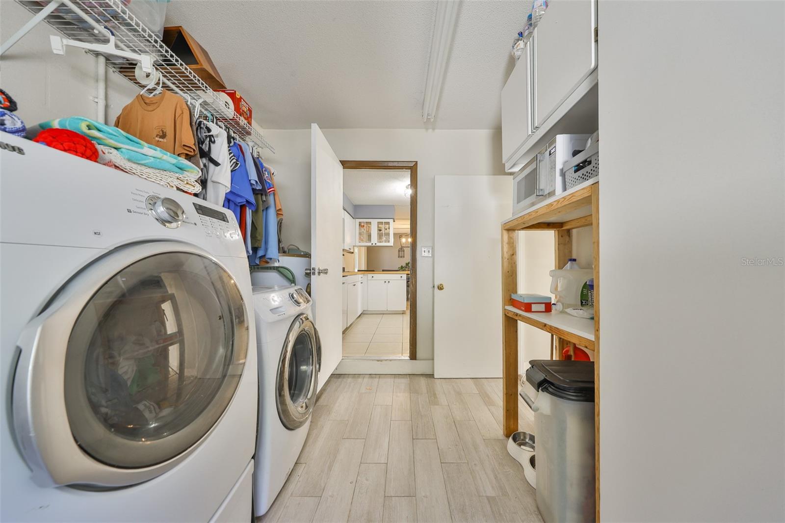 MEADOW OAKS - Residential