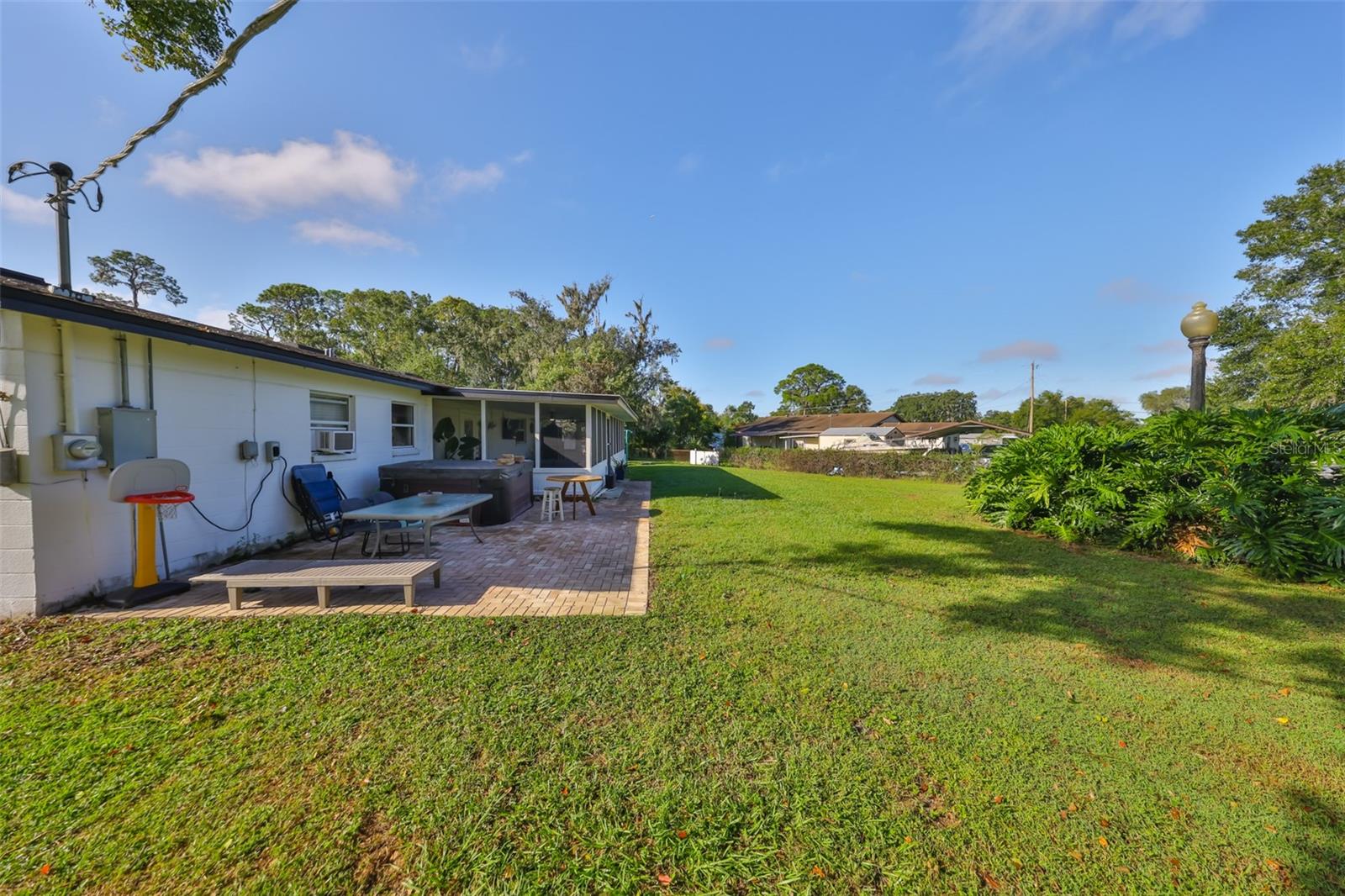 MEADOW OAKS - Residential