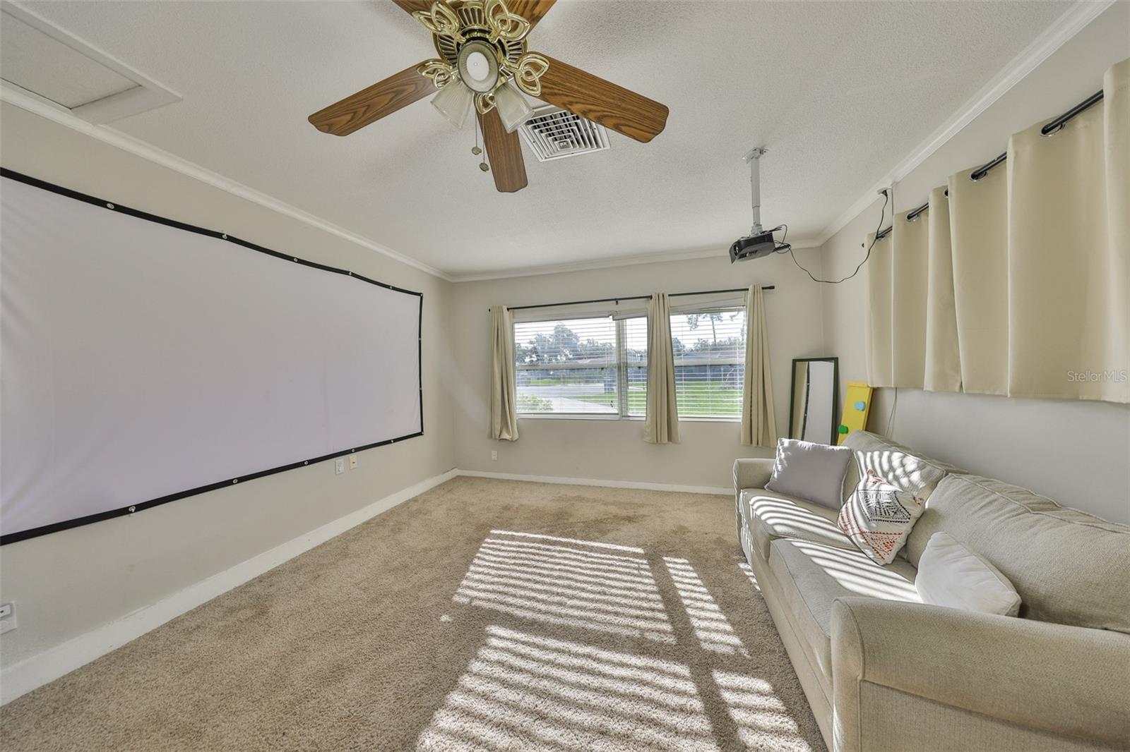 MEADOW OAKS - Residential