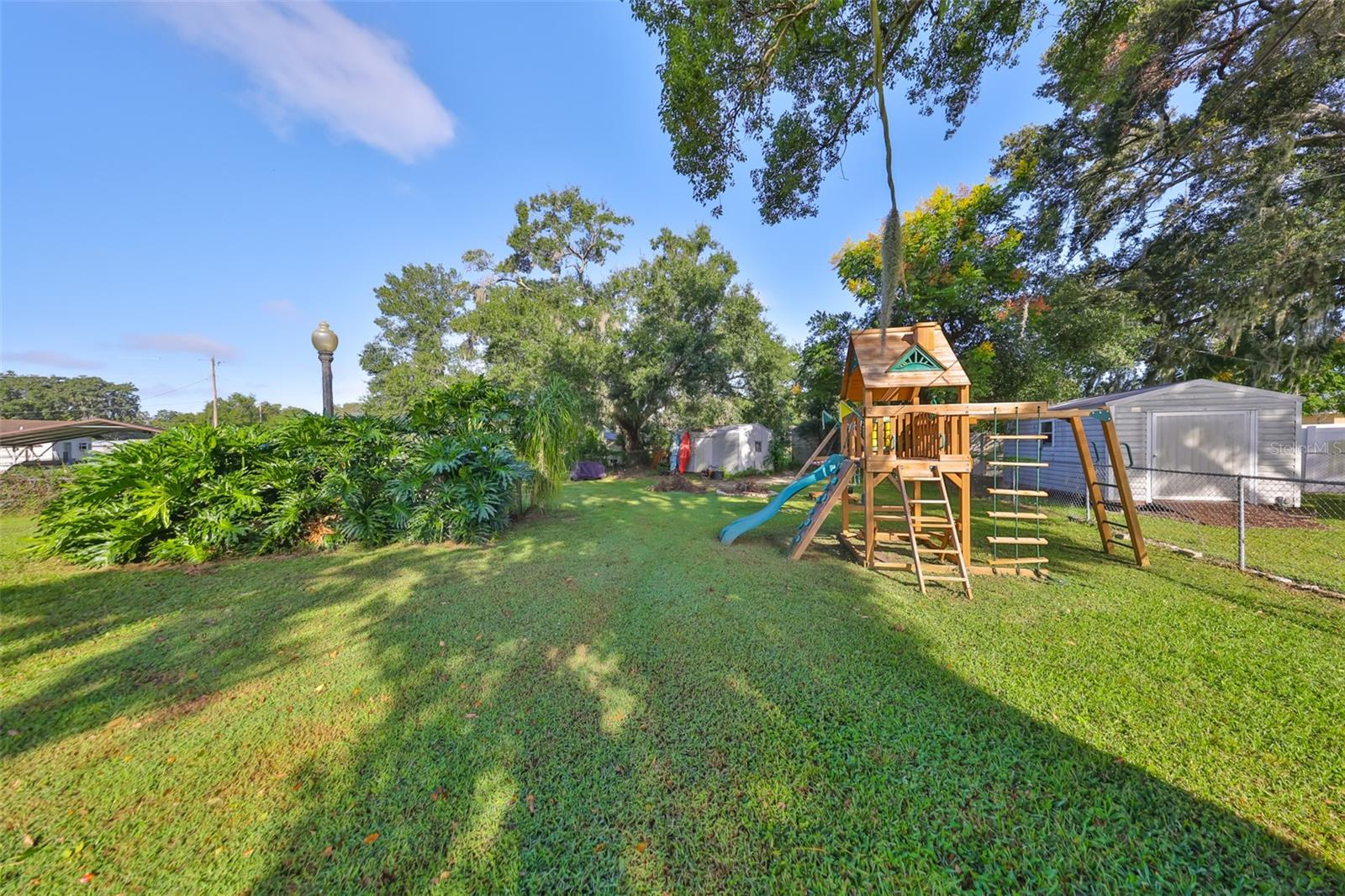 MEADOW OAKS - Residential