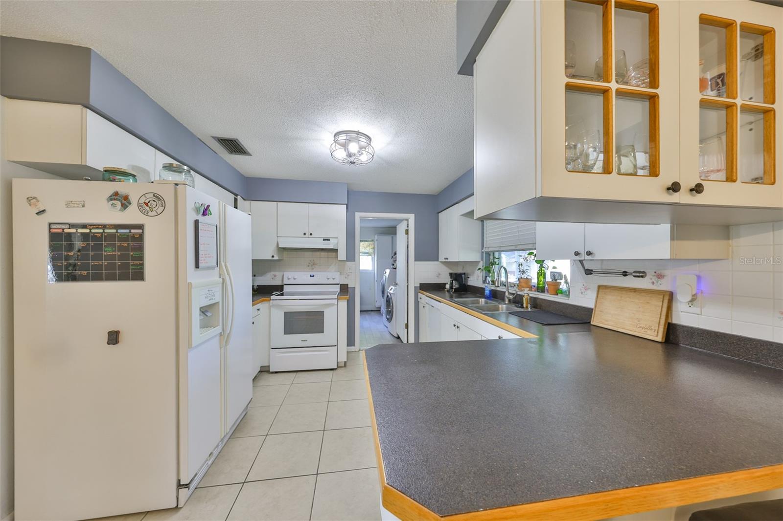 MEADOW OAKS - Residential