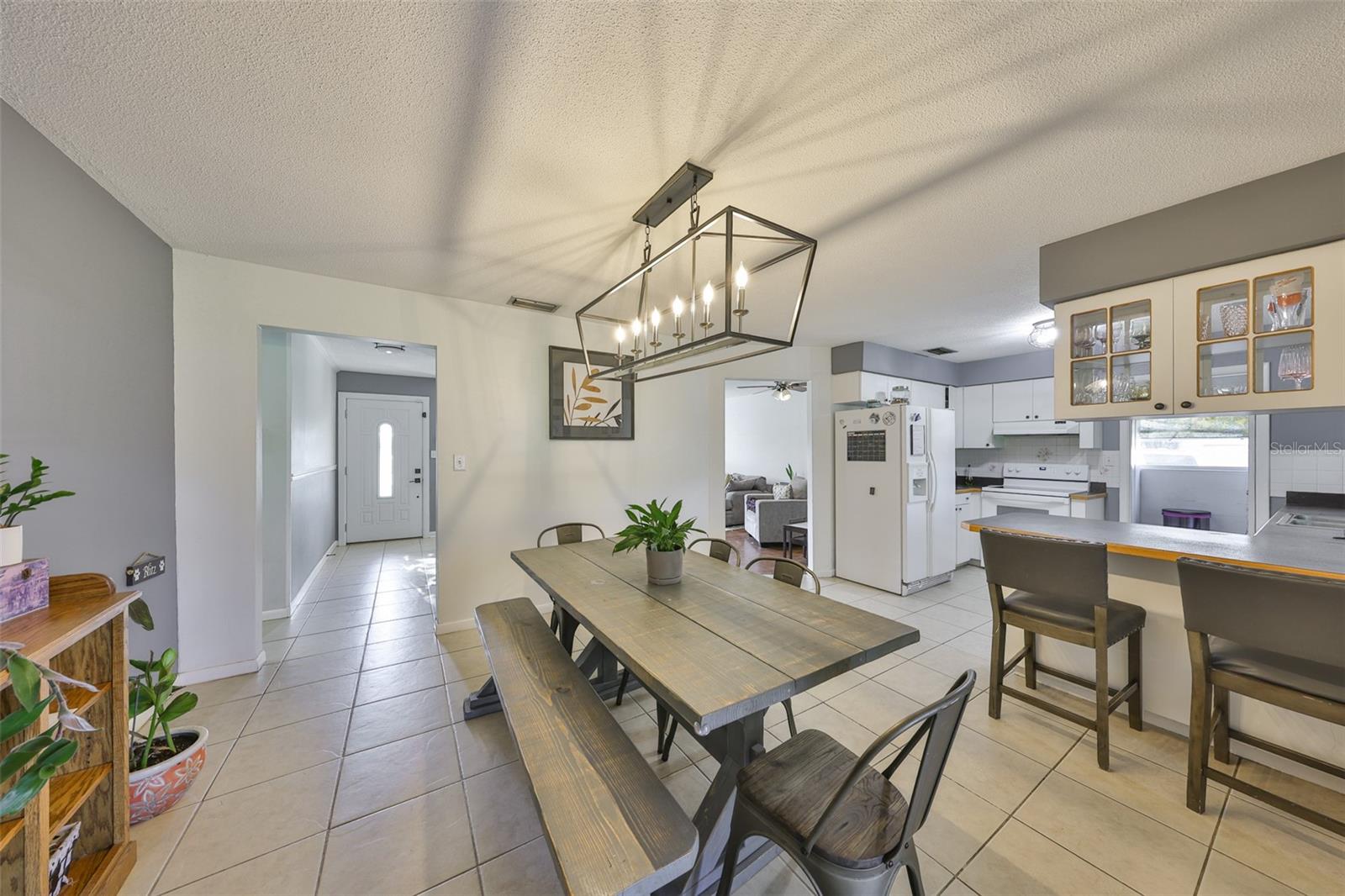 MEADOW OAKS - Residential