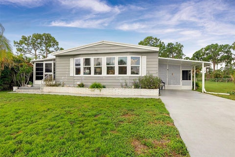 417 Villa Nueva Circle, North Port, FL 34287