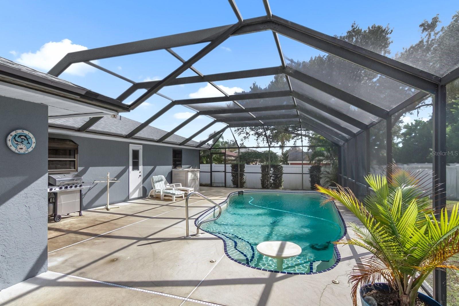 2281 BARKSDALE STREET