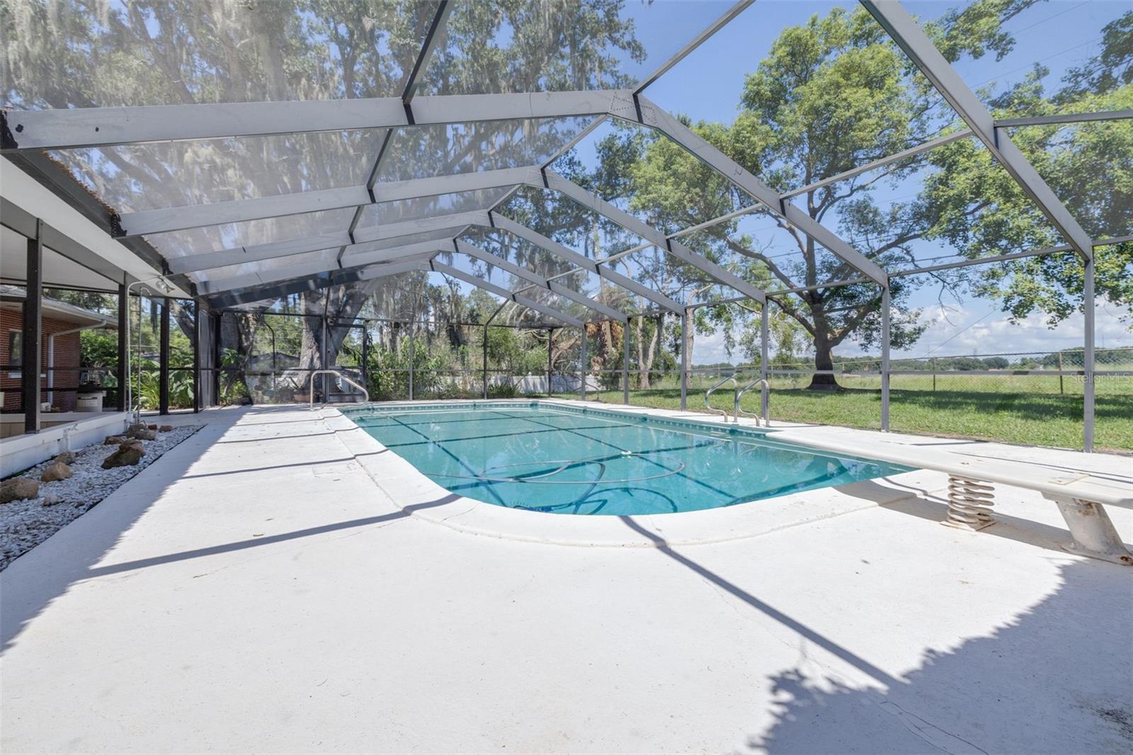 300 CREST DRIVE