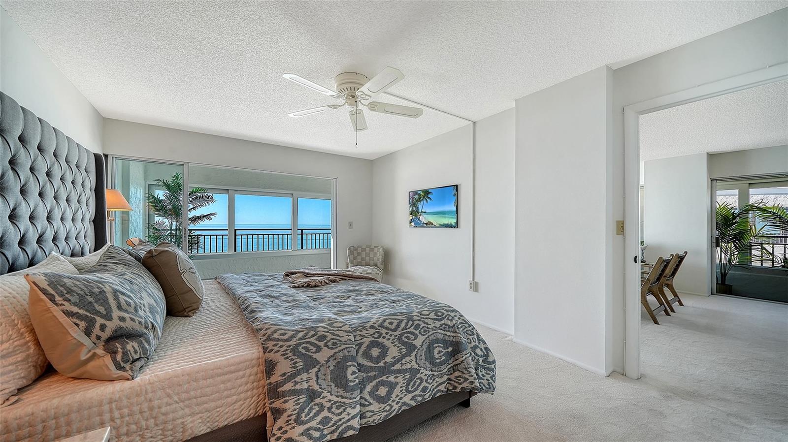 WHISPERING SANDS - Residential