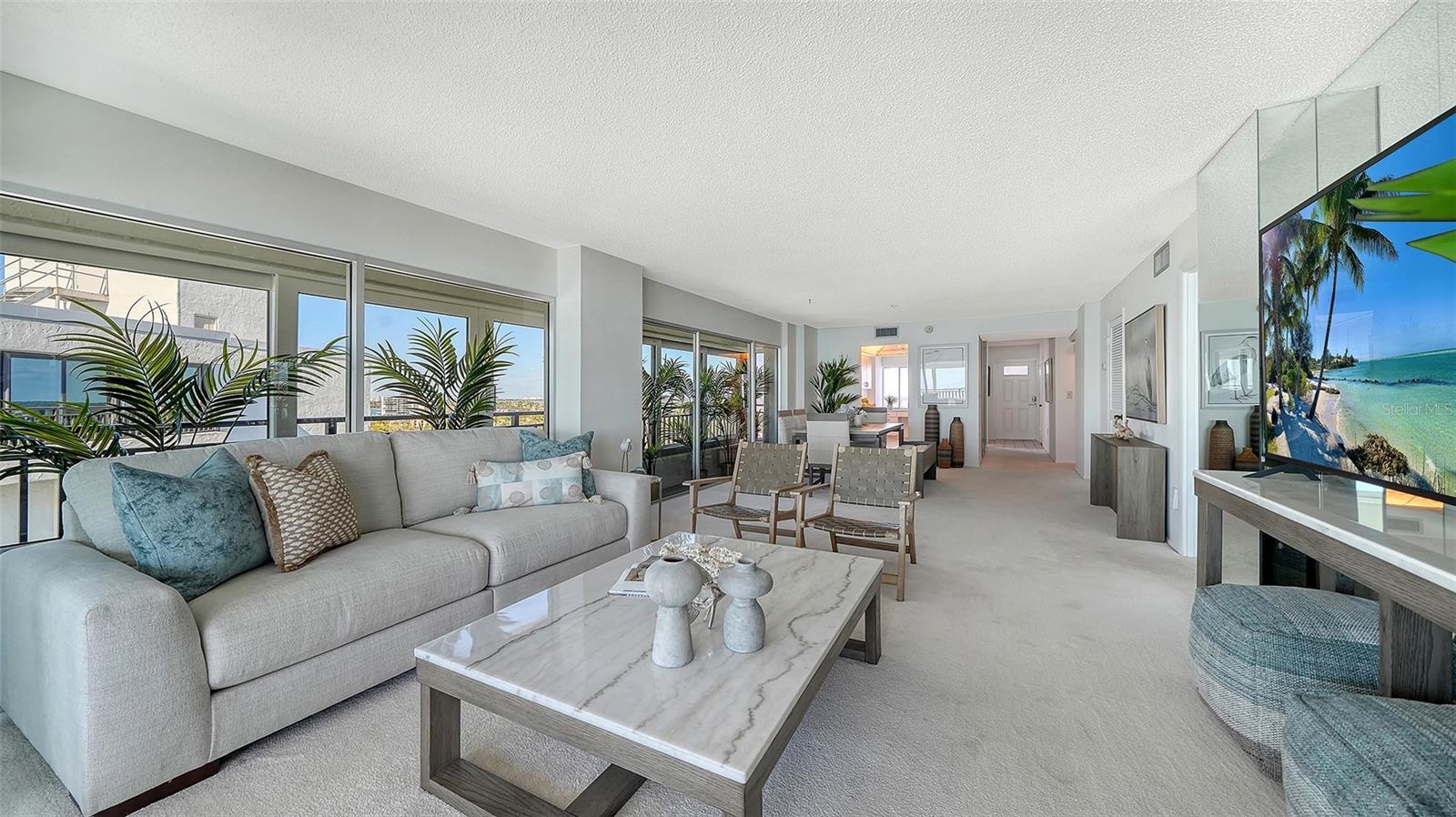 WHISPERING SANDS - Residential