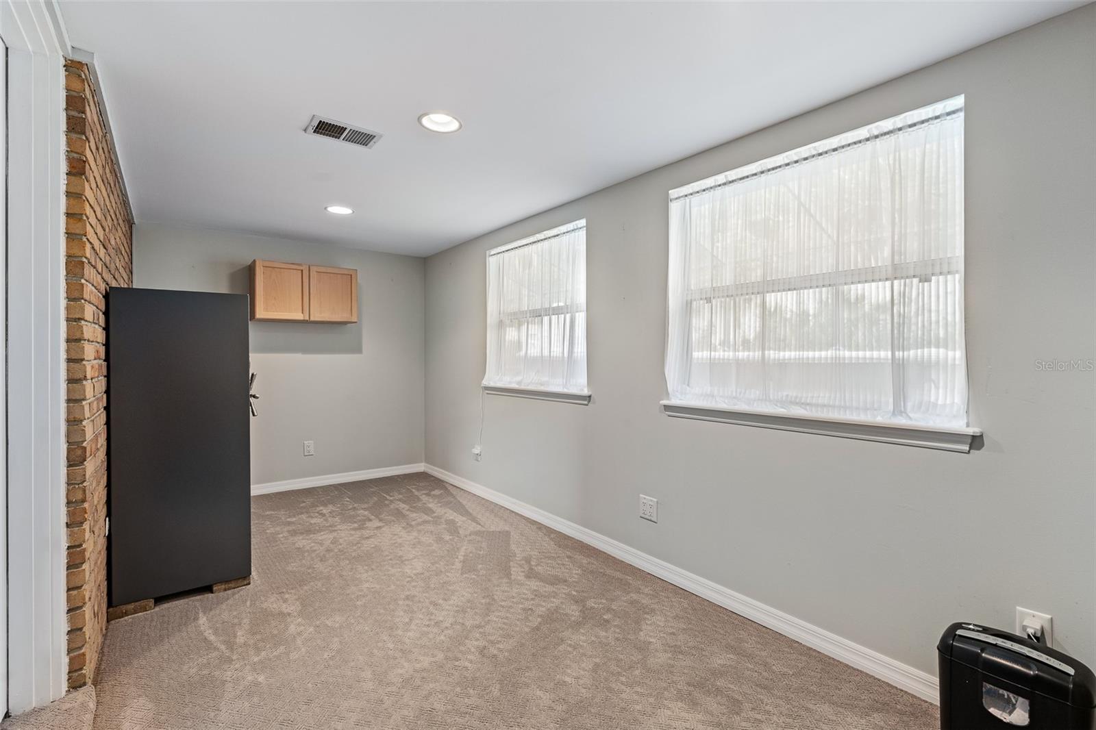 SILVER LAKE SUB - Residential