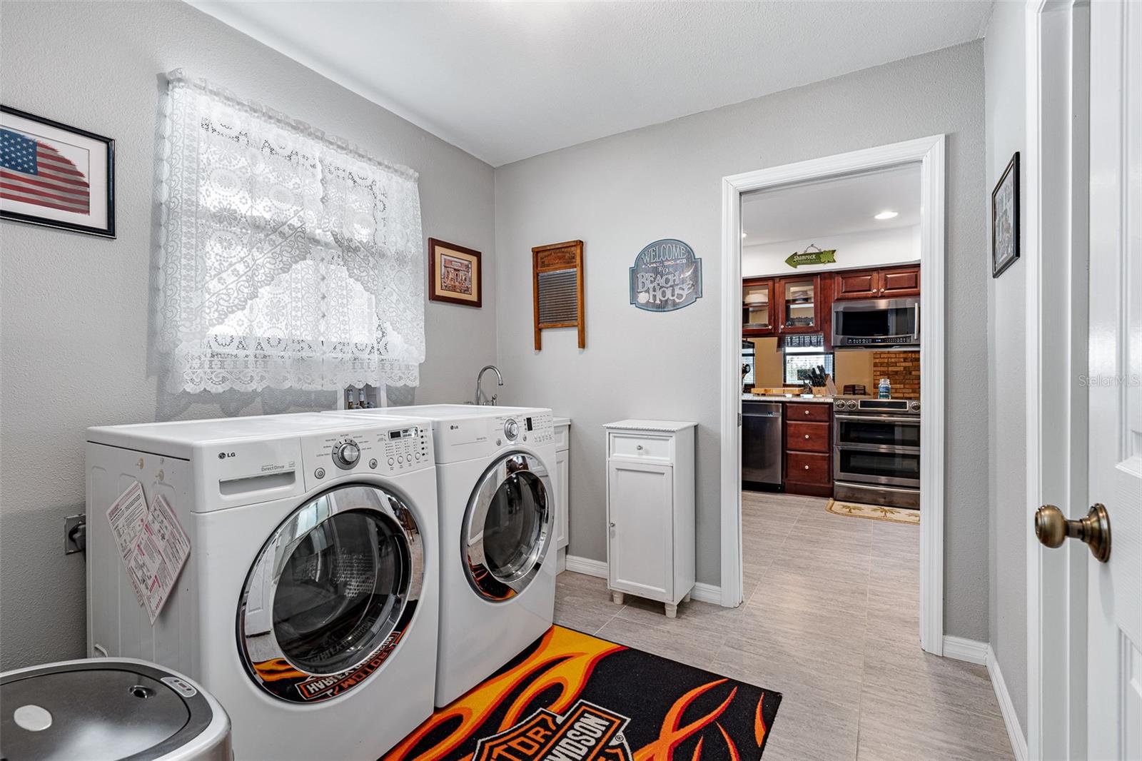 SILVER LAKE SUB - Residential