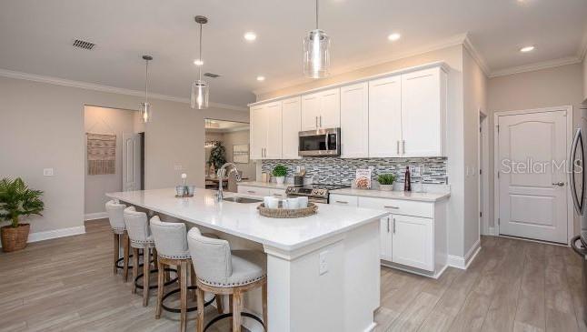 ROYAL HIGHLANDS - Residential