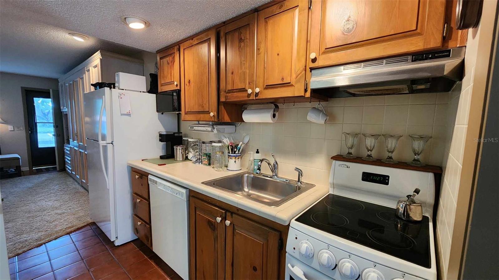 OUTDOOR RESORTS RIVER RANCH INN & COTTAGES PH 01 - Residential