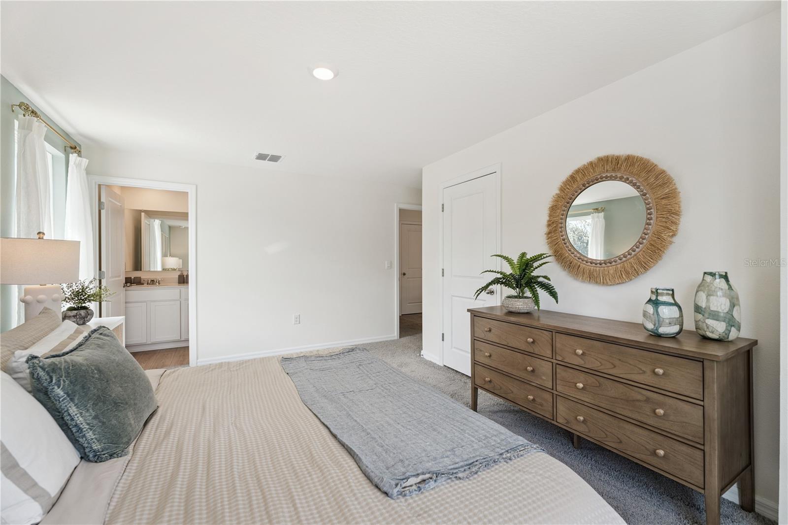 SANDALWOOD - Residential