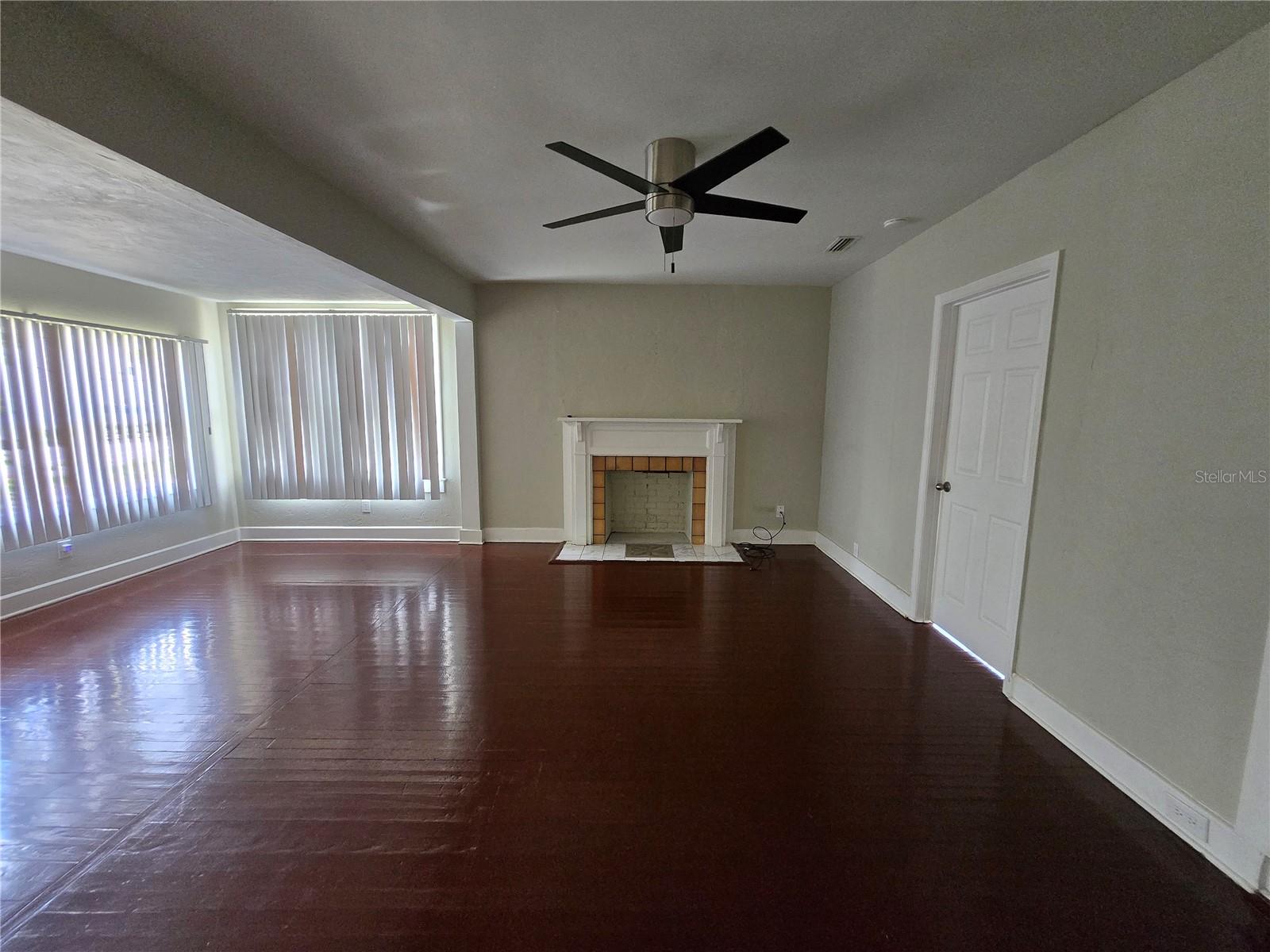 UNIVERSITY HEIGHTS - Residential Lease