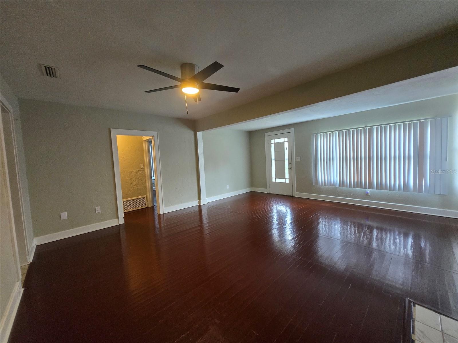 UNIVERSITY HEIGHTS - Residential Lease