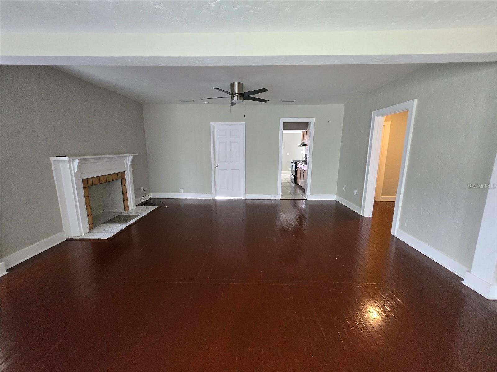 UNIVERSITY HEIGHTS - Residential Lease