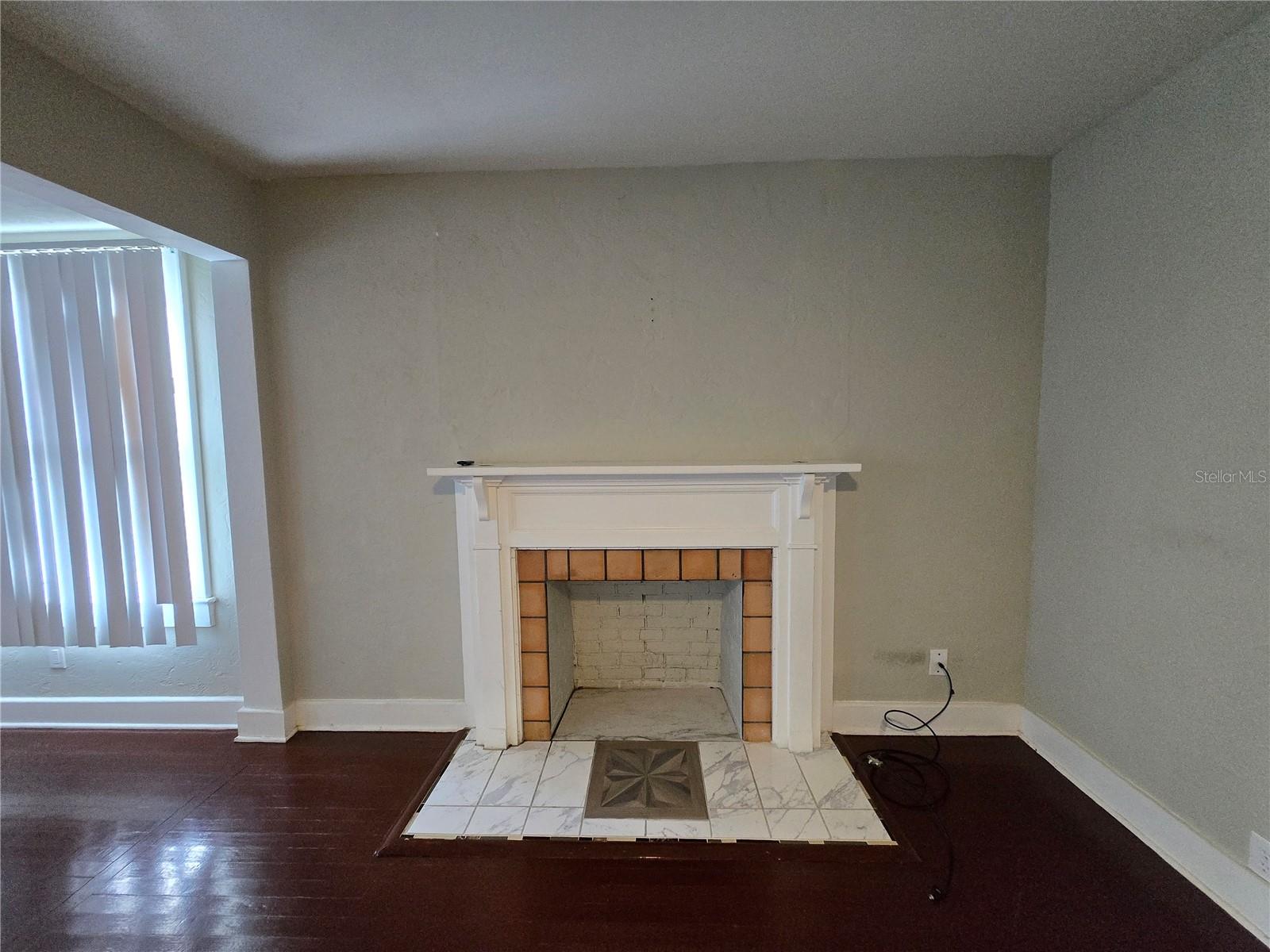 UNIVERSITY HEIGHTS - Residential Lease