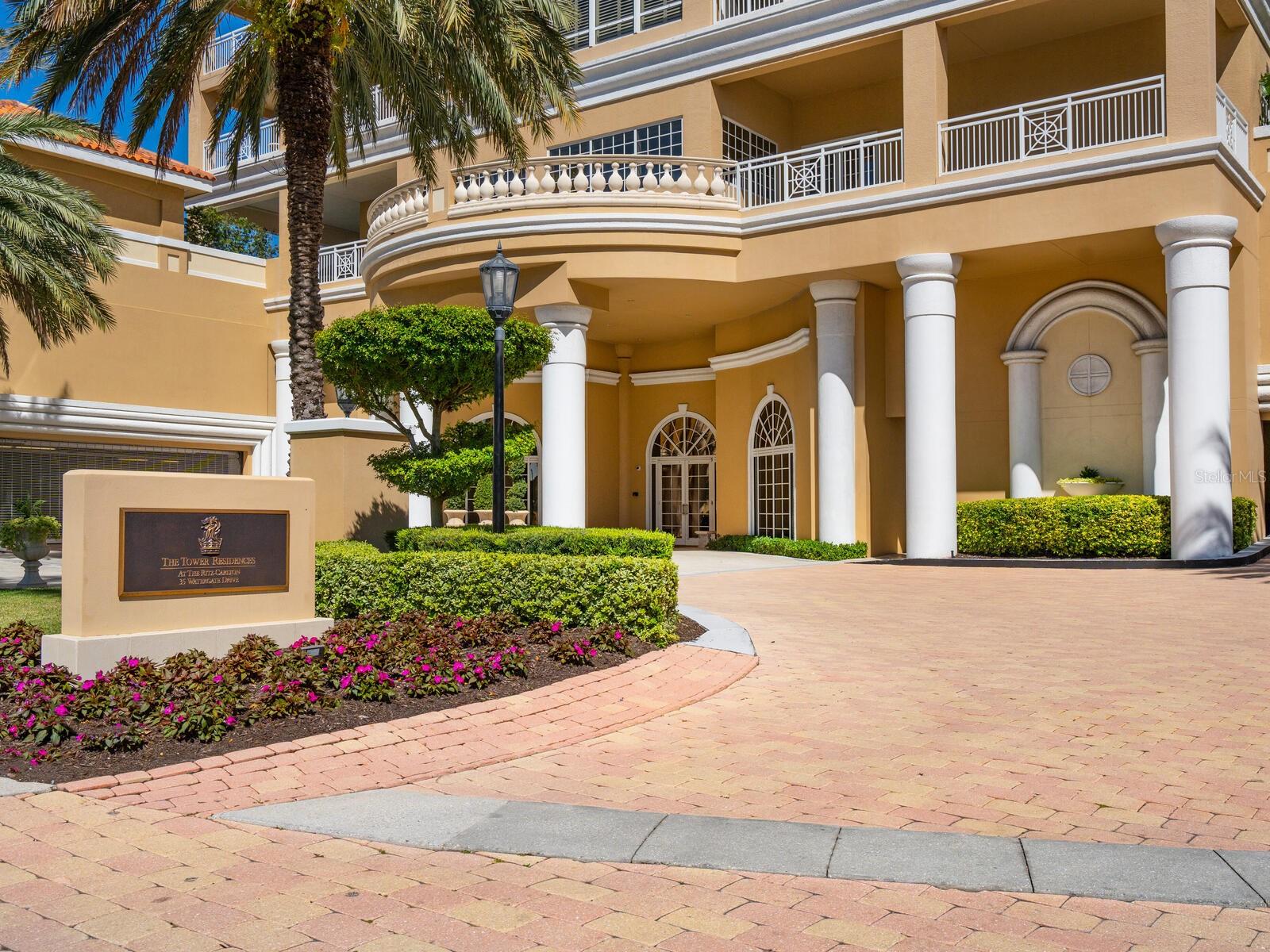 THE TOWER RESIDENCES - Residential