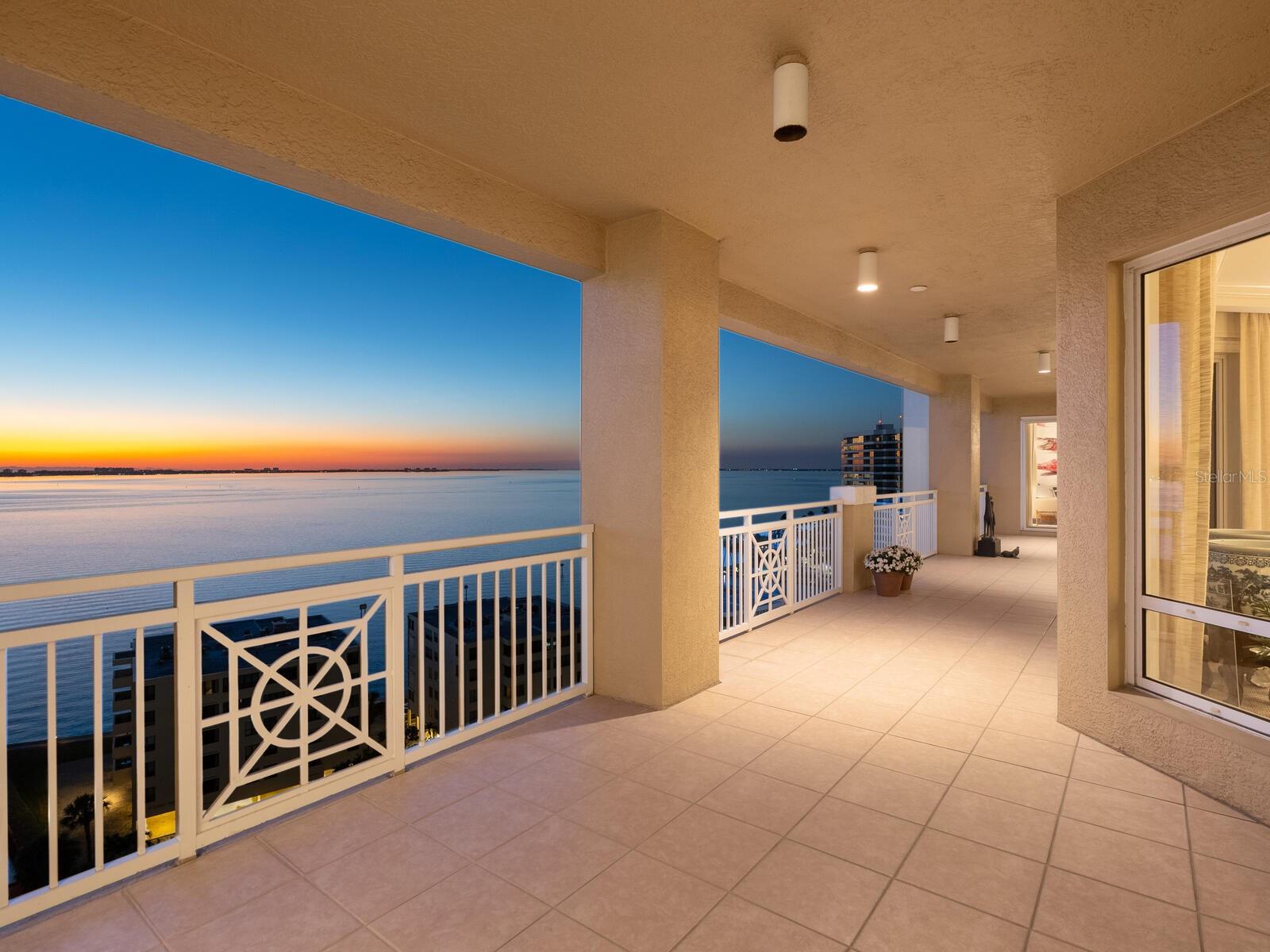 THE TOWER RESIDENCES - Residential